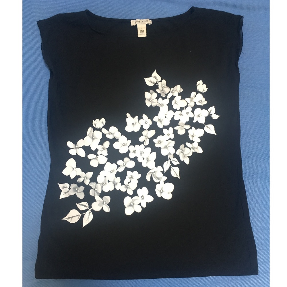 White House Black Market flowered top